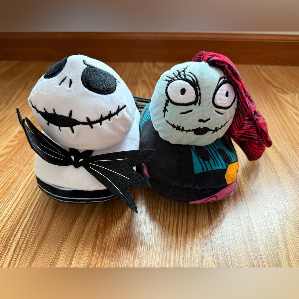 Disney The Burton’s Nightmare Before Christmas women’s size 7-8 Slippers New tag